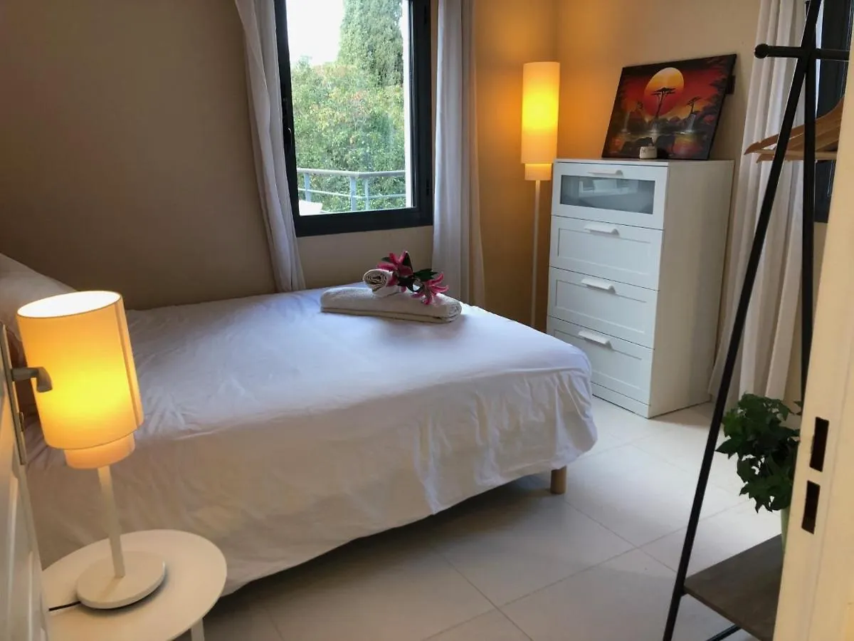 Appartement Montfleury, 2 Terrasses, 2 Chambres , 2 Sdb , Pkg Prive Piscine, 15 Min Walk To Croisette Beach And Palais Des Festivals Cannes